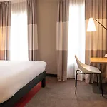 Ibis Tour Montparnasse 15eme Hotel Paris