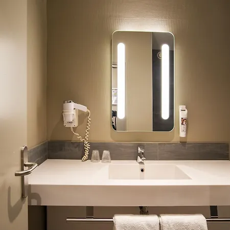 Ibis Tour Montparnasse 15eme Отель Париж