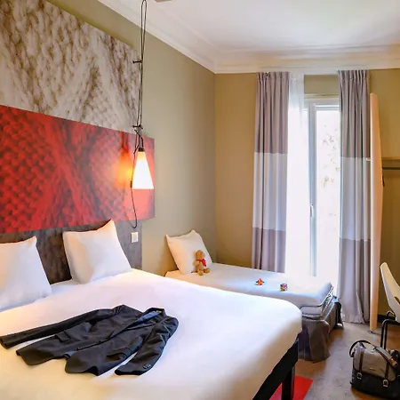 Otel Ibis Tour Montparnasse 15eme
