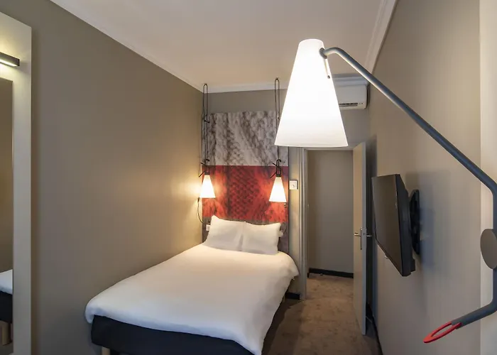 Ibis Tour Montparnasse 15eme