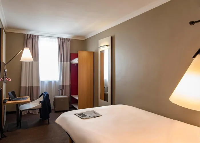 Hotel Ibis Tour Montparnasse 15eme 3*