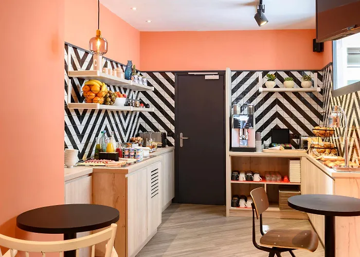 Ibis Tour Montparnasse 15eme Hotel