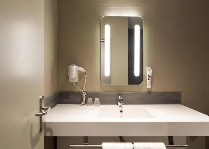 Ibis Tour Montparnasse 15eme 3*