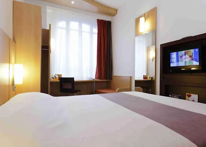 Ibis Tour Montparnasse 15eme Parigi