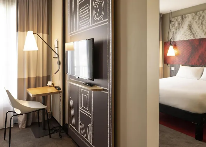 Ibis Tour Montparnasse 15eme Hotel Parigi