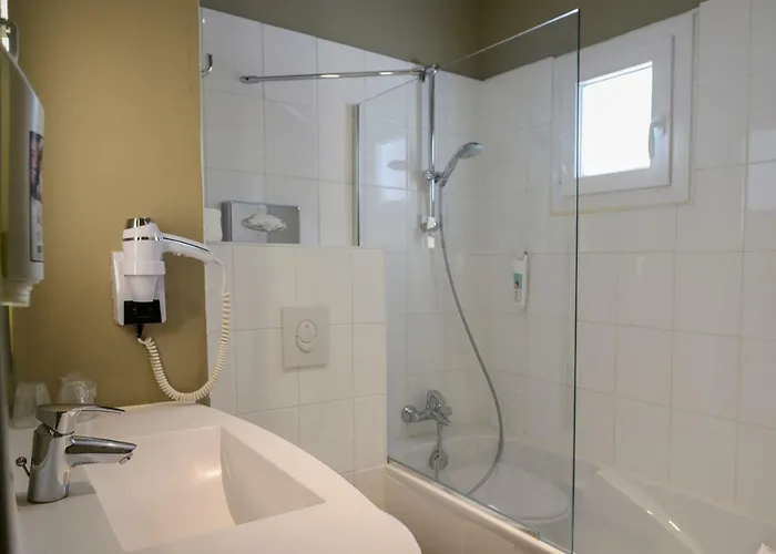 Ibis Tour Montparnasse 15eme